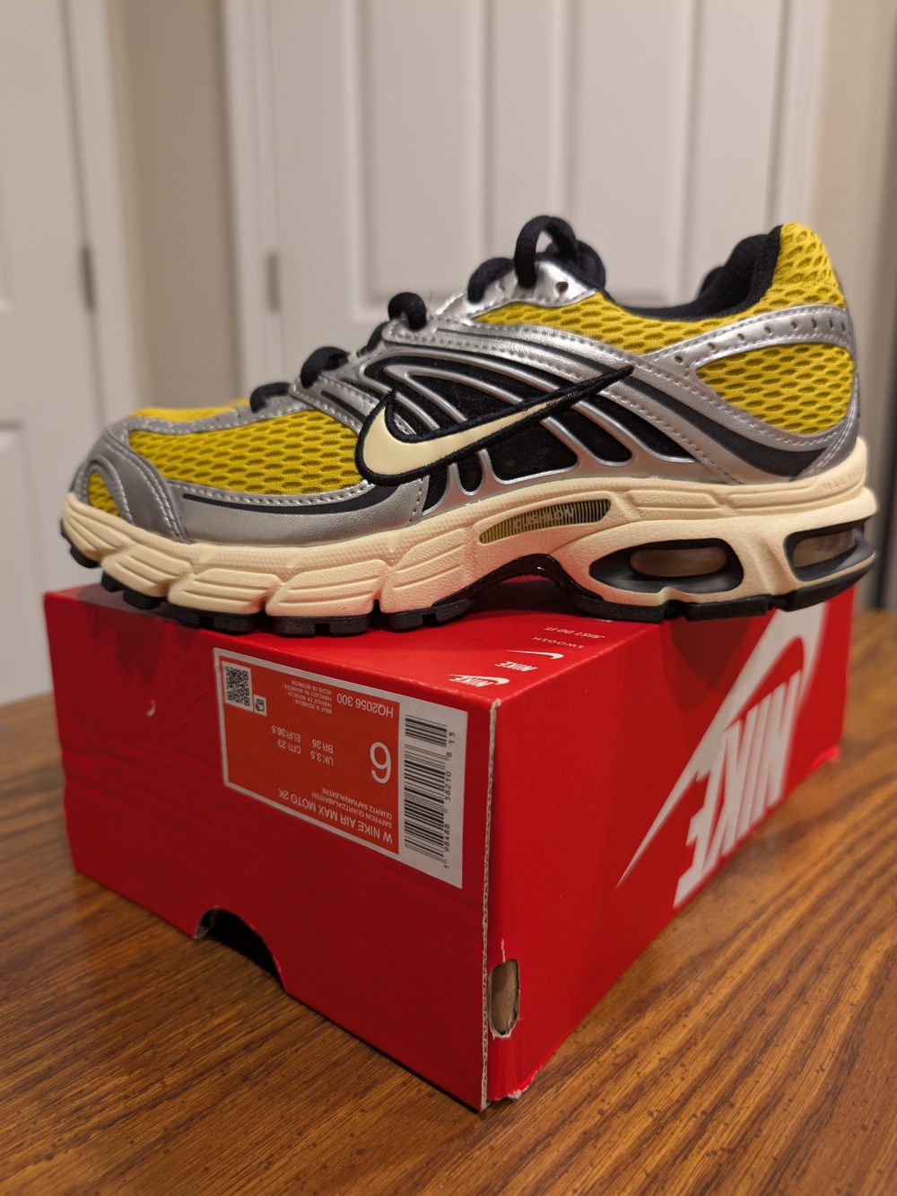 Nike Air Max Moto Yellow and Silver Running Sneakers